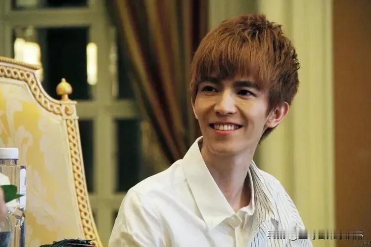 #郭敬明删除大梦归离相关博文#
感觉郭敬明真的有点戏多，甚至还把鞠婧祎、虞书欣这