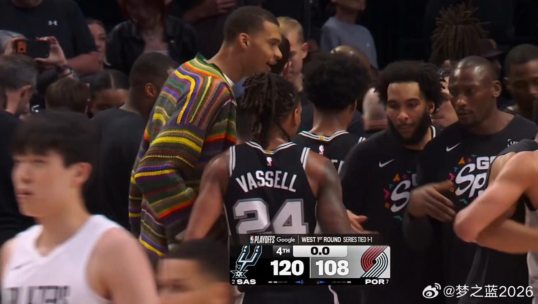 马刺2比1开拓者又来关注体育赛事了，大赞体育精神……马刺120-108战胜开拓者