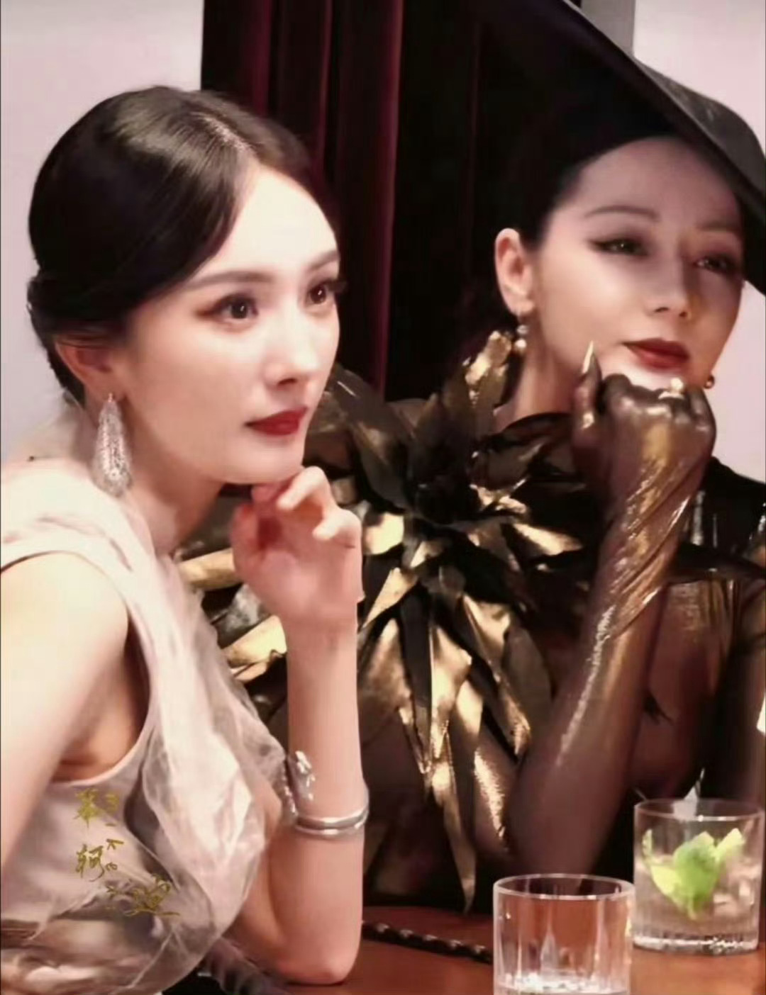 这么多年过去了还是会为了杨幂和热巴的友谊感动，好喜欢她们两个在一起的互动啊😭热