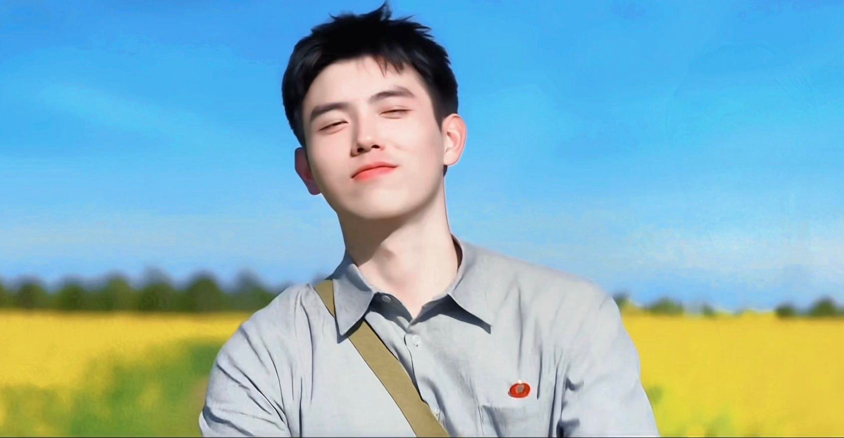 阿瑟 为艺术献身 为了贴合年代感，这次真的拼了，从形象到气质完全融入角色了 