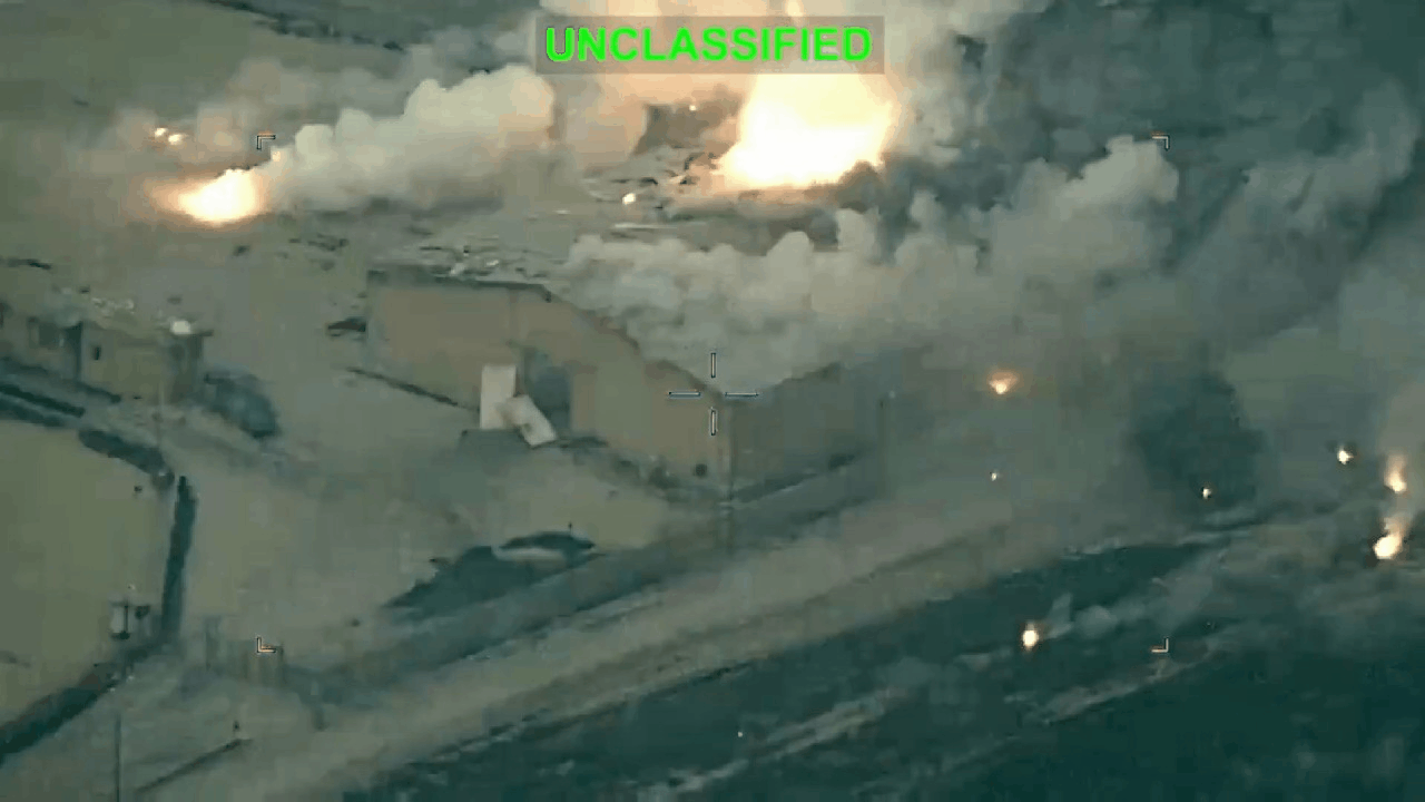 🇺🇸美国空军空袭伊朗境内一处仓库的后续情况（图一），相关视频于3月7日公布（