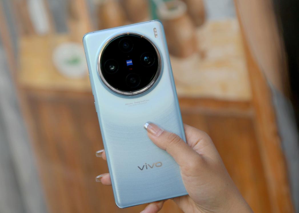 [捂脸]各路新机陆续发布，结果笑到最后的还是vivo X100 Pro
奇了怪了