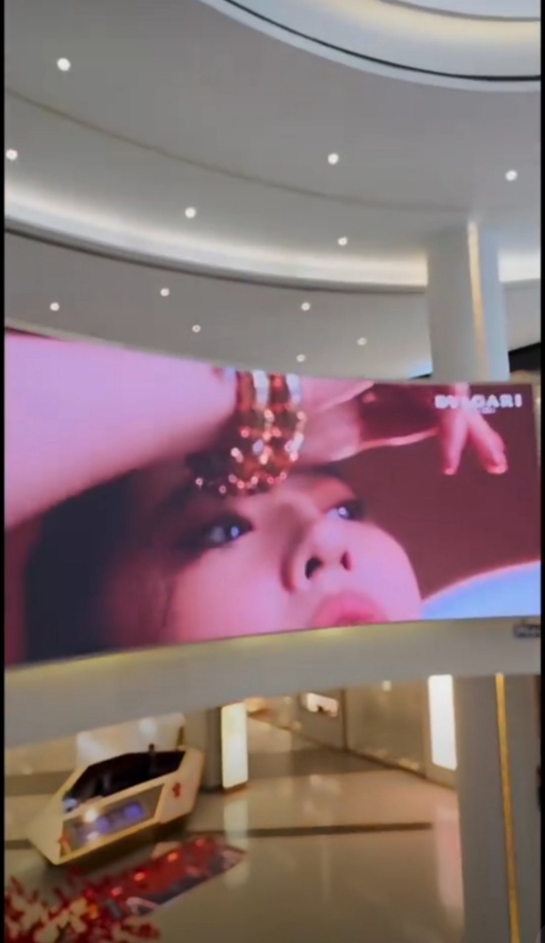 宝格丽140周年全球高珠广告韩国超大楼层地广宝格丽OG全球高珠广告泰国大屏地广刘