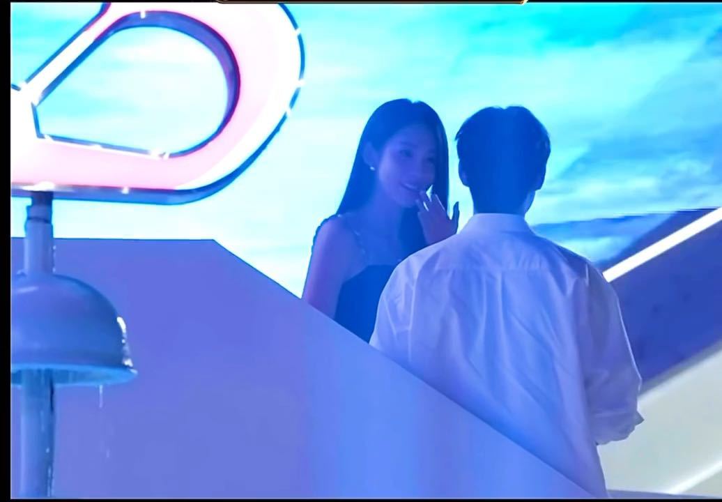 心动9第三期就爆灯心动的信号 沙玥儿和赵希伦约会让陈鹤文坐不住了，直接爆灯。刚爆