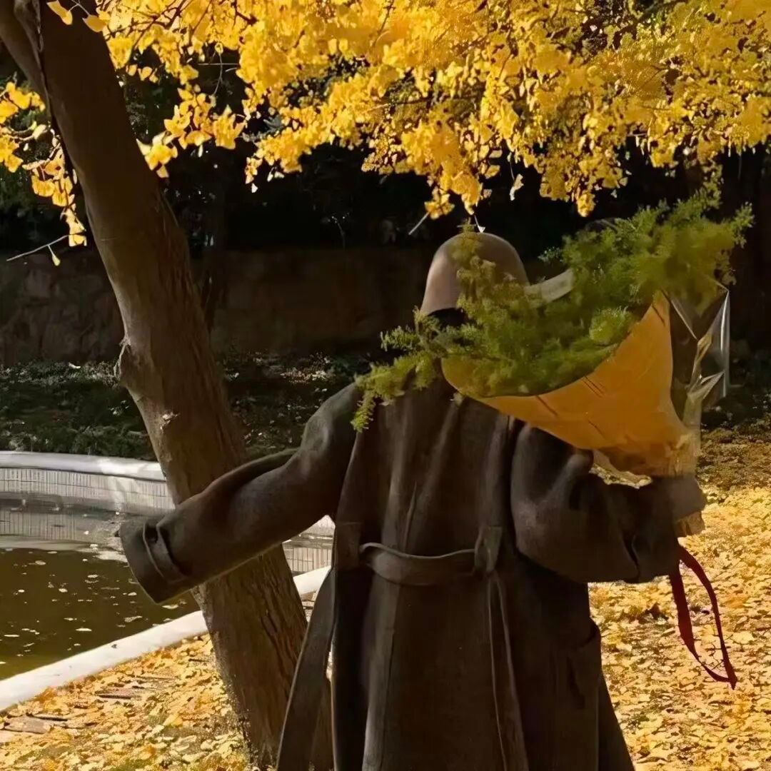 找到灵魂契合的人时 缘分不够 互相喜欢时 家庭不合适 什么都合适时 两个人都不够