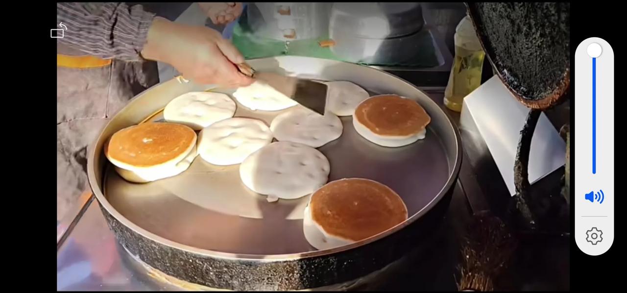 小时候喜欢吃的东西，永远喜欢，米饭饼 ，是我的最爱，但是，也许我的味觉差了，现在