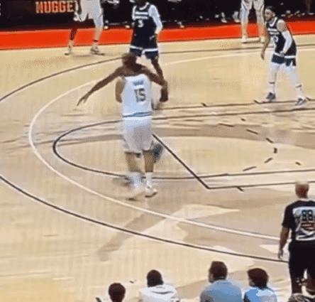 针锋相对，戈贝尔肘击约基奇，双方互想证明！

今日NBA季前赛掘金对阵森林狼的比