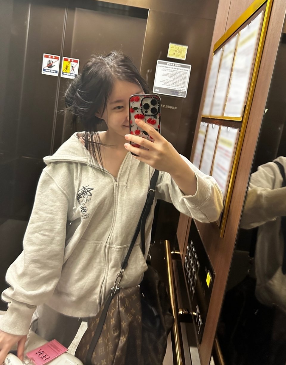 李彩领🪞 ​​​