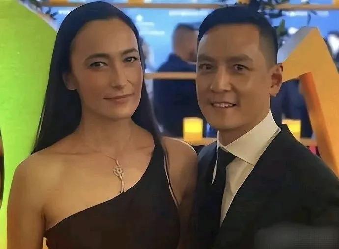 吴彦祖老婆，比他还有男人味，像个男人一样！