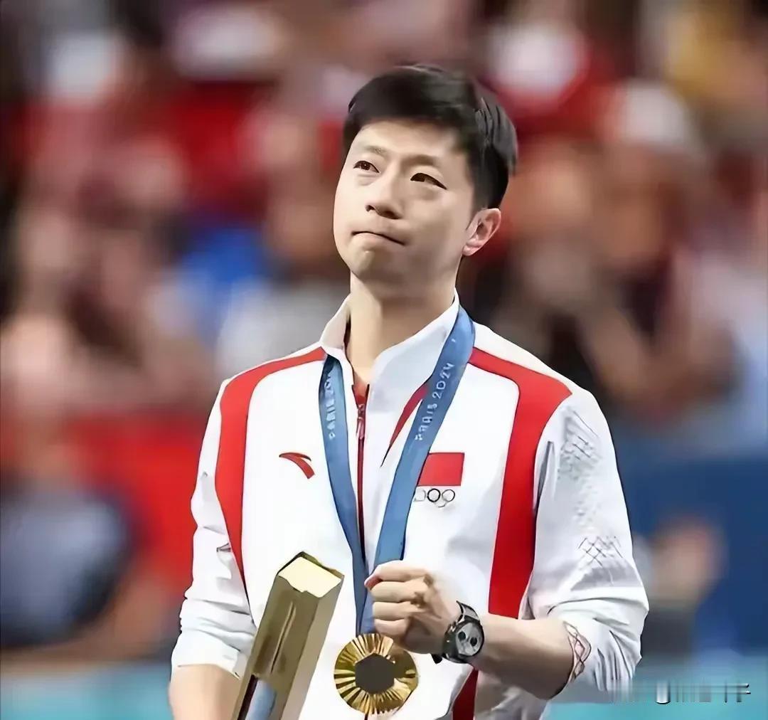 马龙为什么不想当教练呢？因为他说了 3 点。

第一点是教练要承受巨大的压力。教