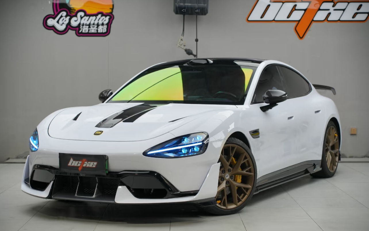 今天刷到一条微博，大致内容是：很多博主投某系后变了，内容经常性自我矛盾，有的内容