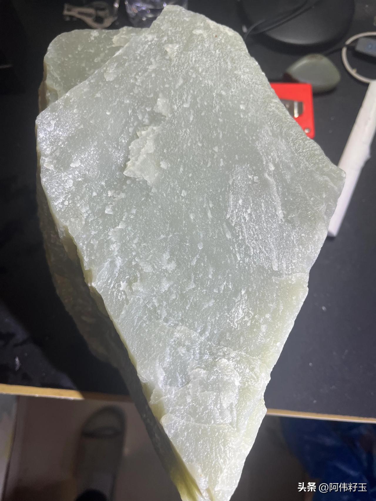 前几天收的那个多料已经切开切开了料子出货量非常好。品质也不错局部会有点结构当初预
