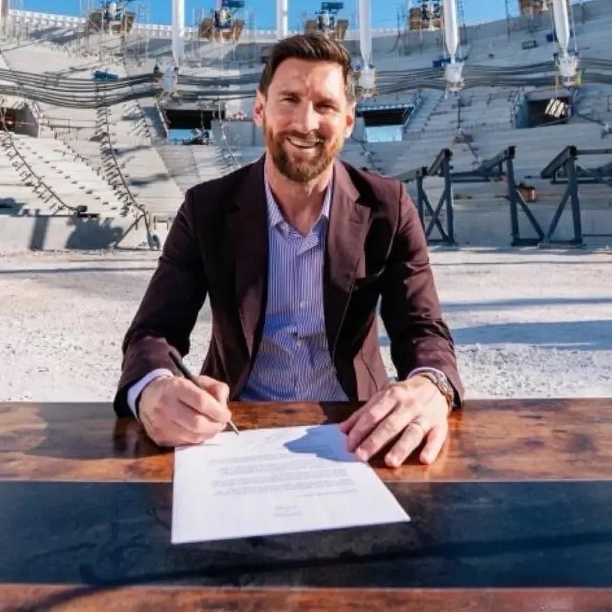 梅西买了个队！全资收购加泰罗尼亚第五级别俱乐部梅西正式成为俱乐部老板了。他100