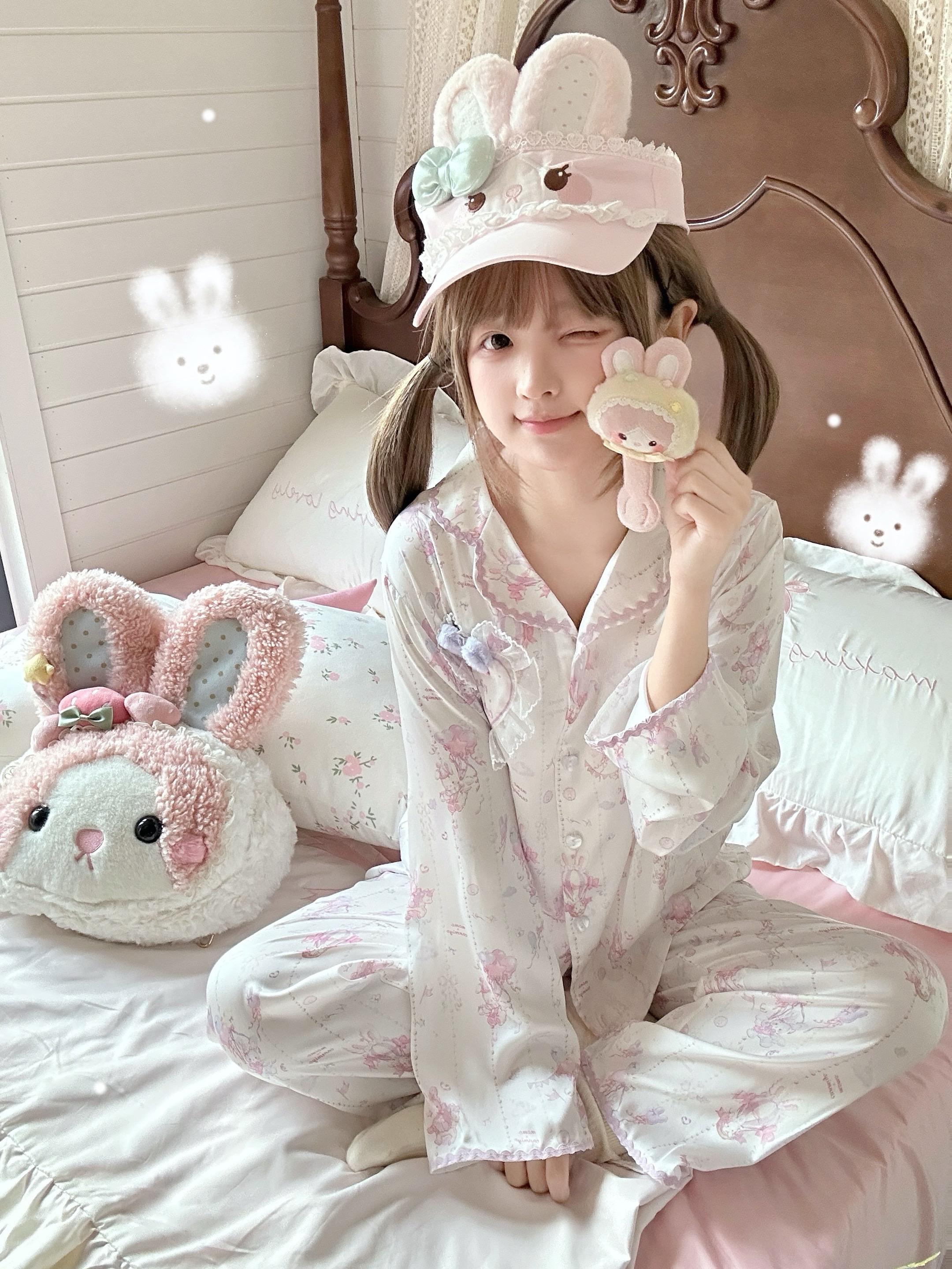 悄悄做个梦给你。