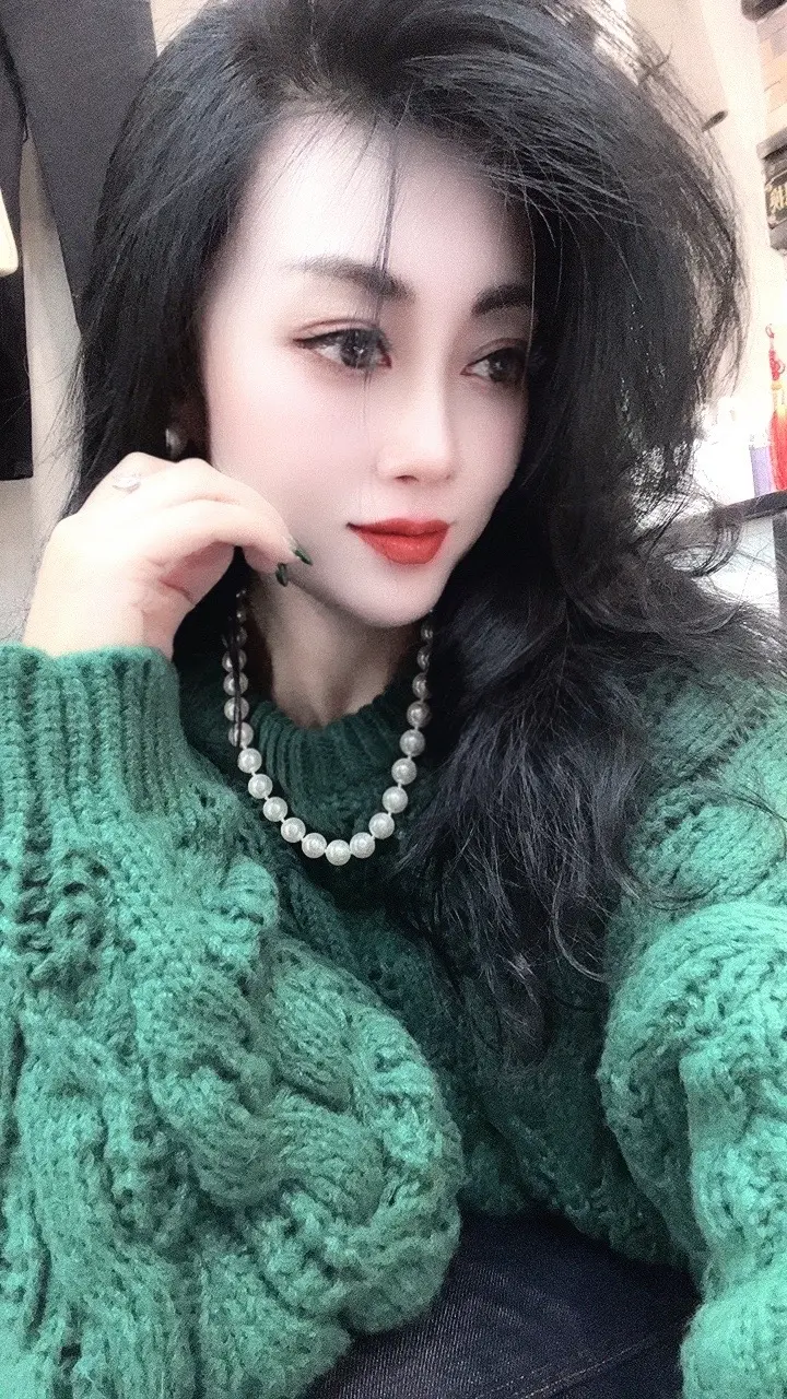 满眼都是你的人才配的上你的爱 时间是个好东西见证了人心和人性 懂你的人...