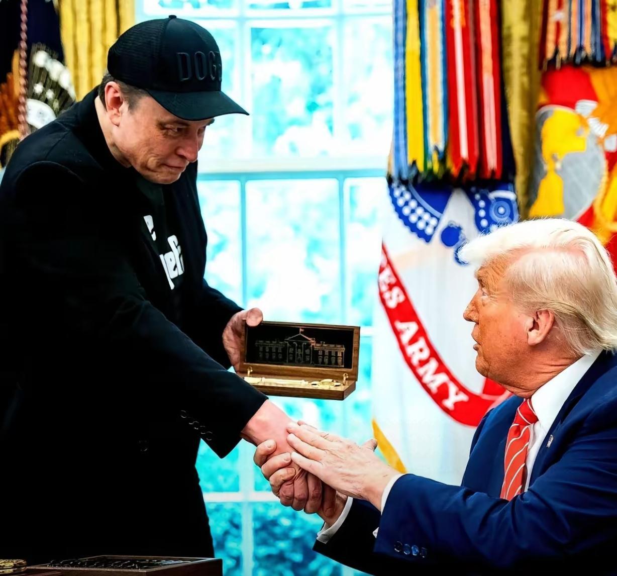 最新
马斯克公开表态介入美国大选，引发广泛关注

近日，特斯拉与SpaceX首席