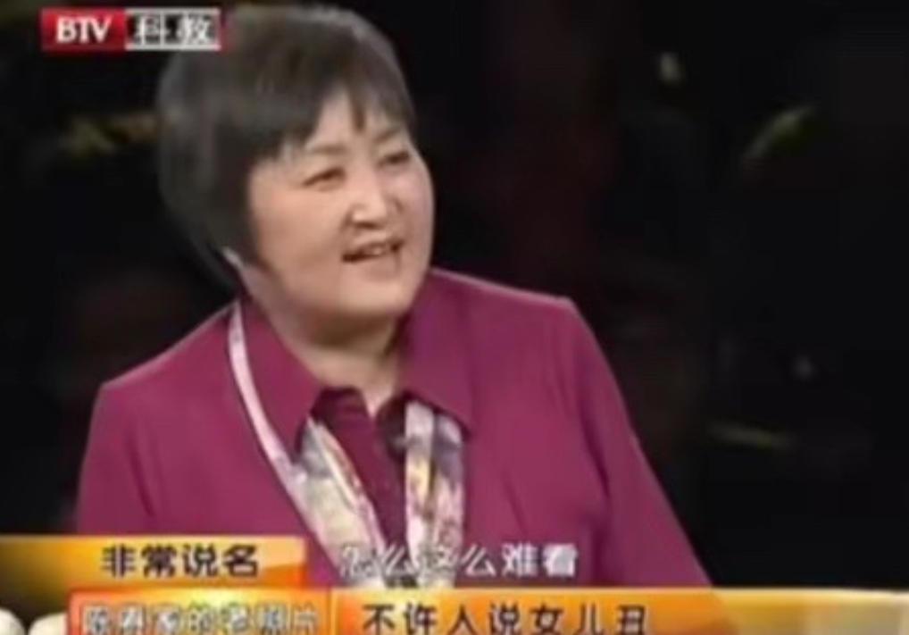 1950年，陈赓的女儿出生后，一个文工团的女兵看了她一眼，脱口而出：“司令员的女