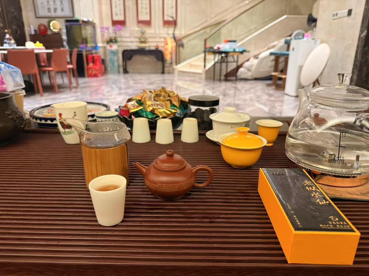 什么都是假的，唯有饮茶食饭是真的