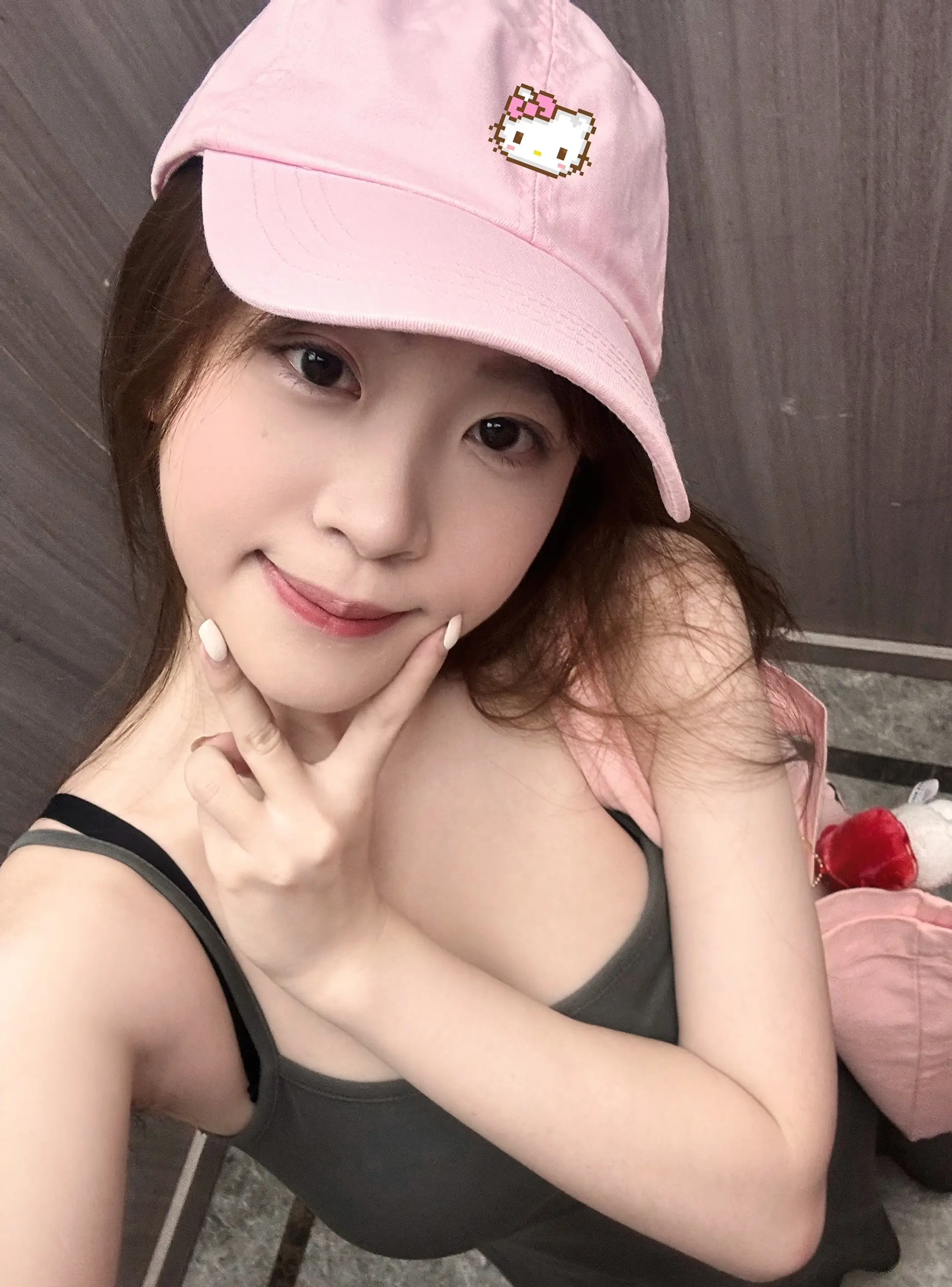 人要先感到幸福才能看到玫瑰。