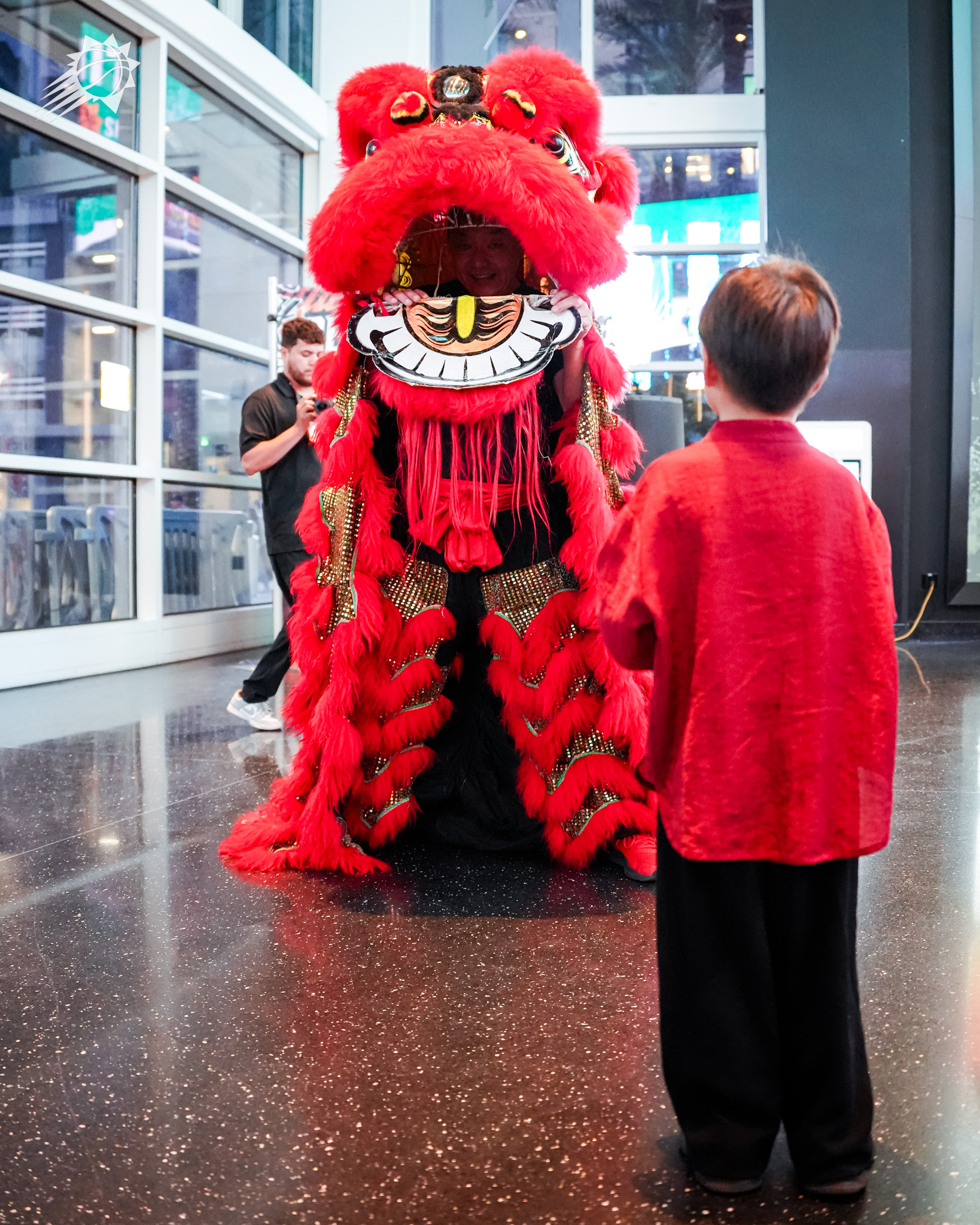 新春赛现场-小惊喜不断 🧧 菲尼克斯太阳 | 旭日东升 | 雷霆vs太阳