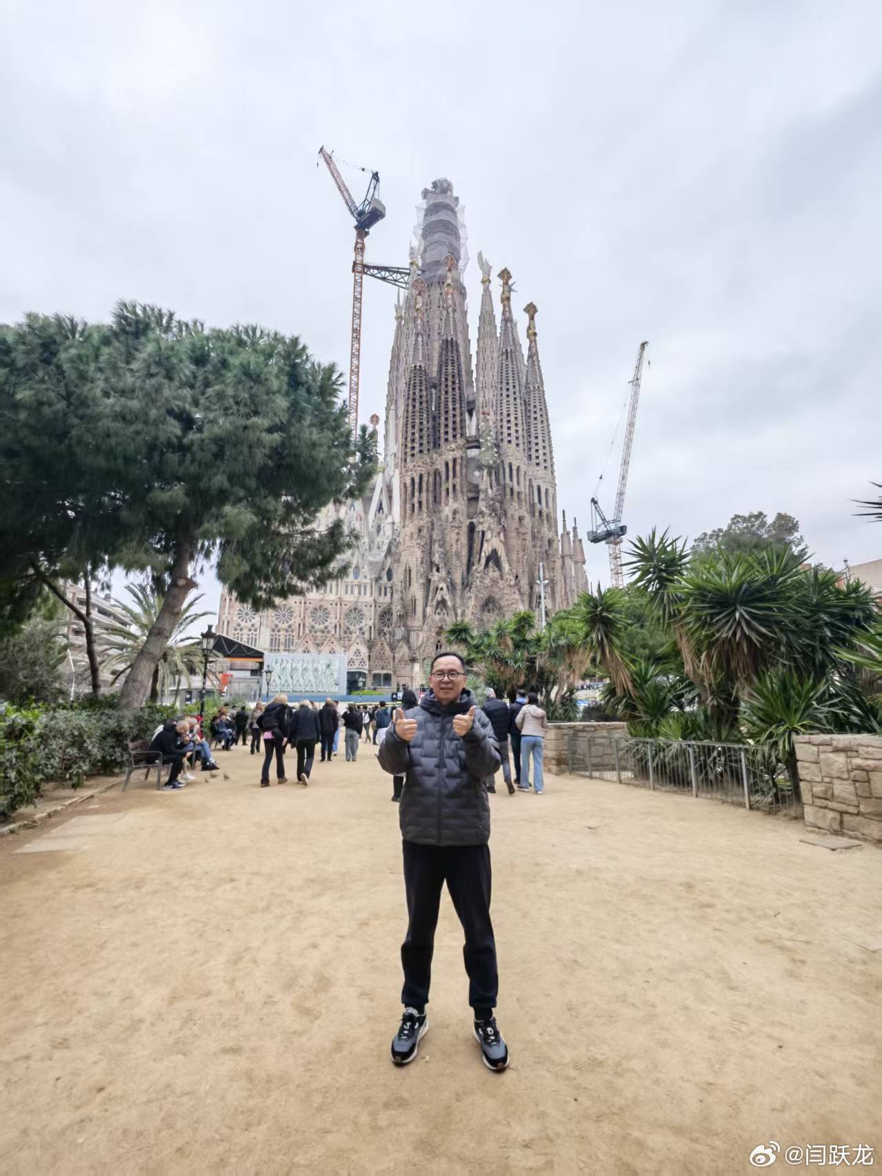 每次来巴塞罗那，都要来圣家族大教堂打个卡，这个建了144年的“世界最大烂尾楼”终