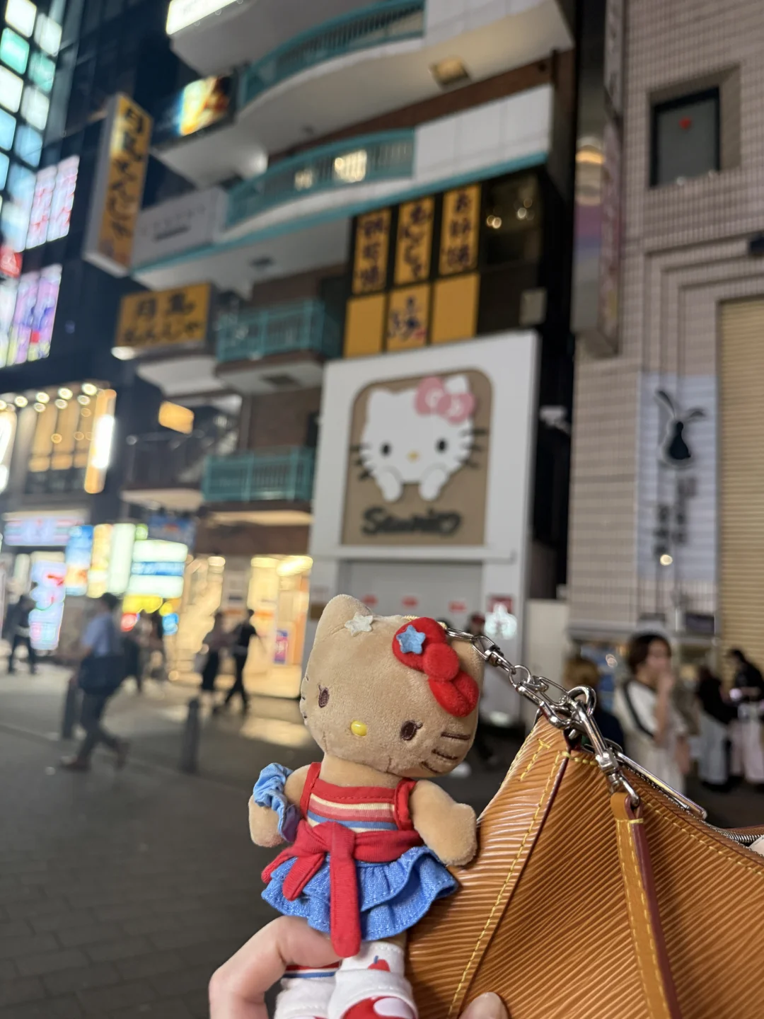 十点钟 都关门了 日本🇯🇵你也太会休息了吧