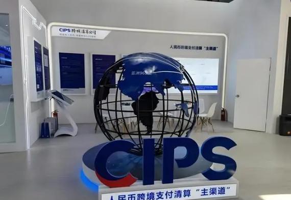 不得不说，中国下了一招极妙的棋，利用现在的国际金融规则，成功地将多达7800亿美