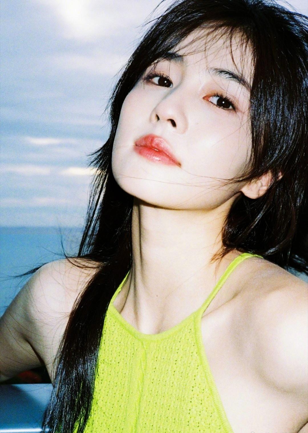 青苹果一样的夏天🍏
白鹿夏天和小裙子最配