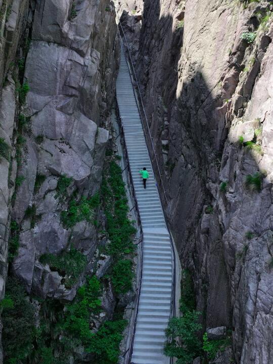 迄今为止，爬过最震撼的一座山❗️野心友好