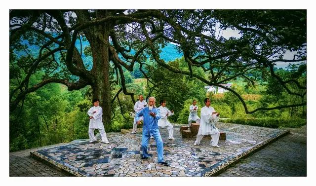 和音：中国经济的“稳”与“进”为世界注入信心

近期，有关中国经济发展的报道强调