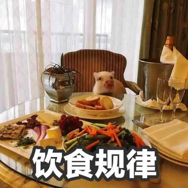 控糖，虽然有锻炼呢，吃药啊，都不如饮食的重要。
首先饮食清淡，不能超过七分饱。