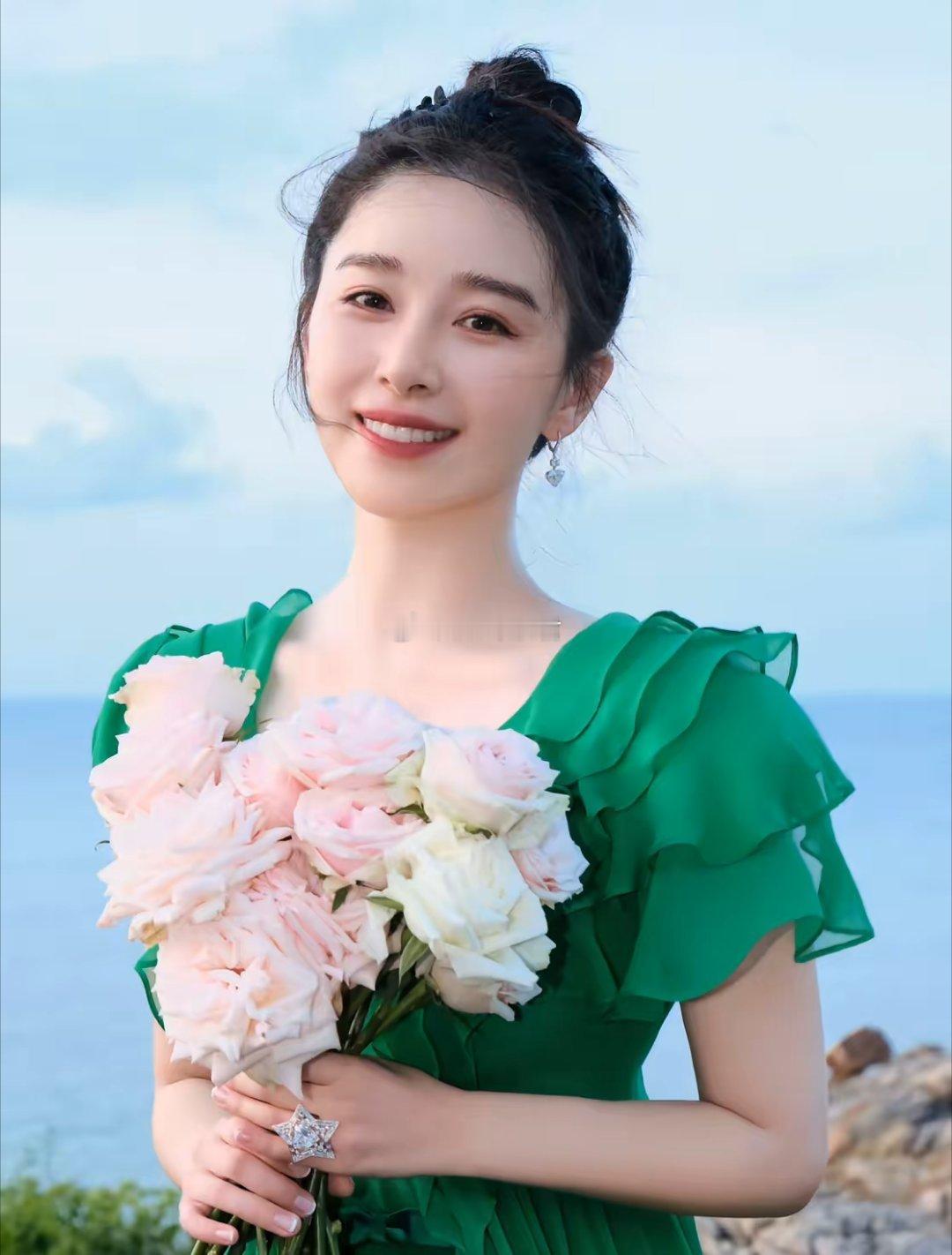 阚清子的经历，给所有女生提了个醒，你可以找有钱的老公，也可以晚婚，千万要早点要小