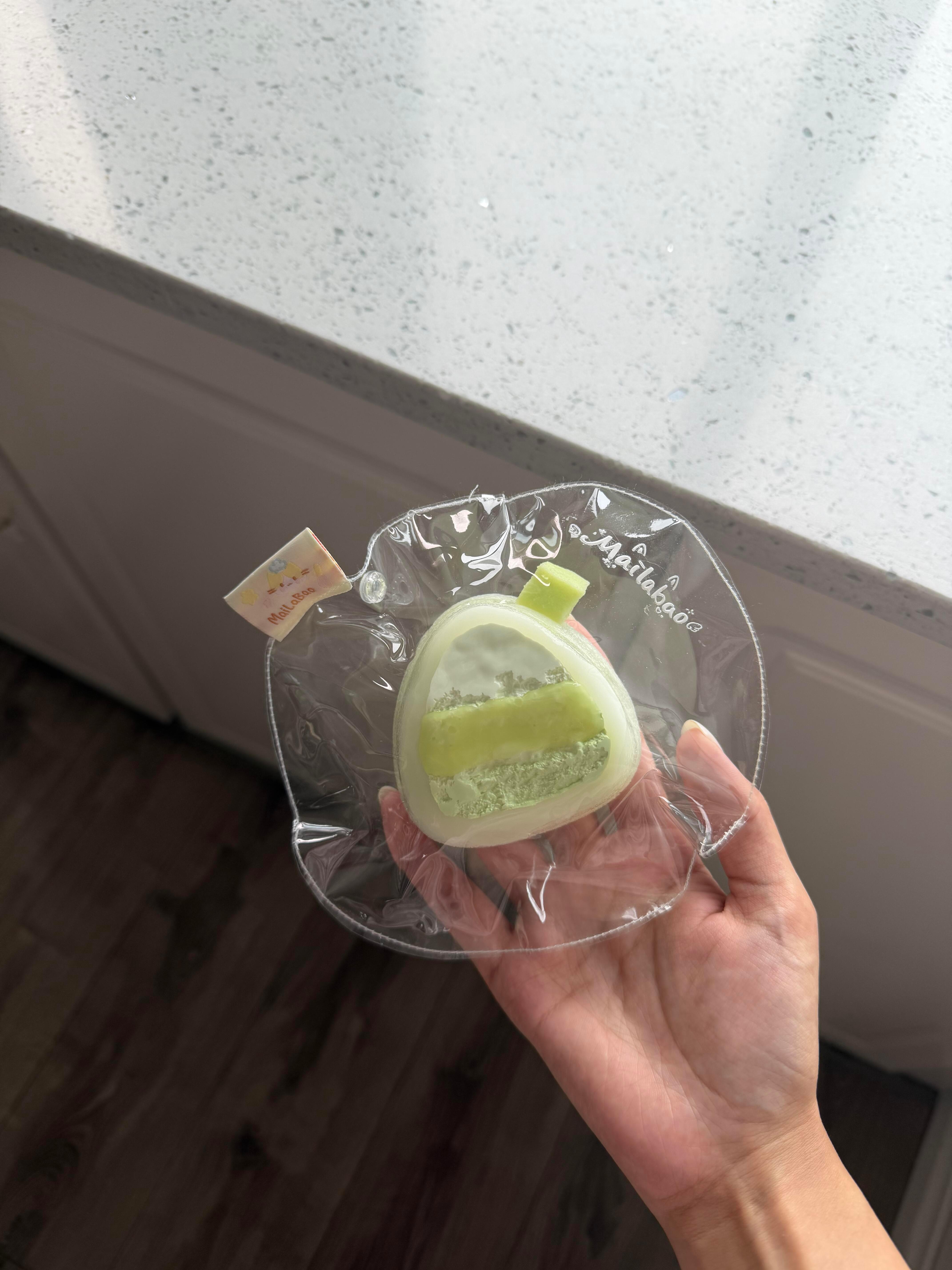人生既有绚烂繁华,也有素简淡然从容接纳每一种状态,便是最好的生活态度。 
