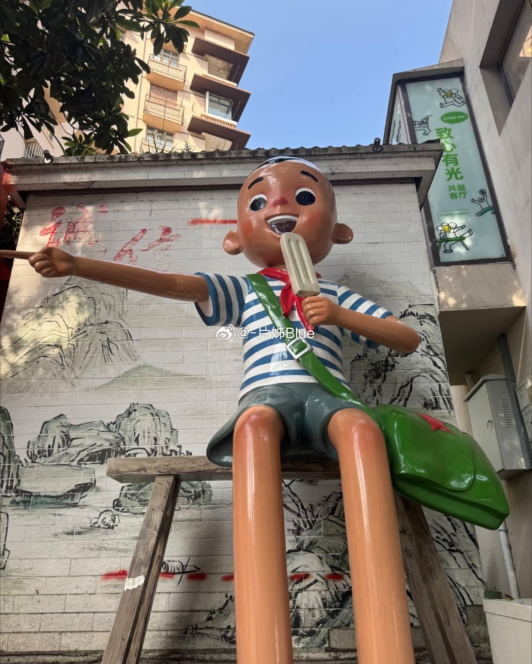 在日新月异的瞬息万变中我永远比自己想象中的还要善变这不算一种抛弃而算一种自我更新
