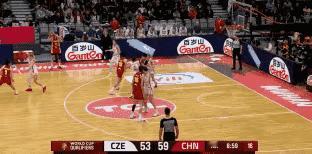 💥谁说女子不如男？中国女篮这记空接，直接撕碎了世界篮坛的偏见！
 
昨天国际赛