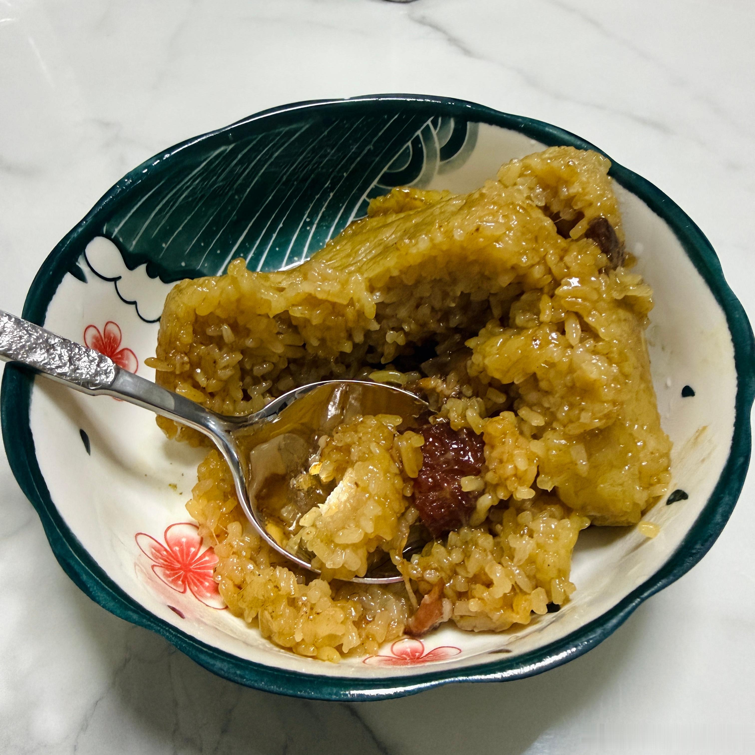 佳琪の碎碎念 星巴克:只要有一个人说难吃我们就每年都卖。肯德基:只要大家都说好吃