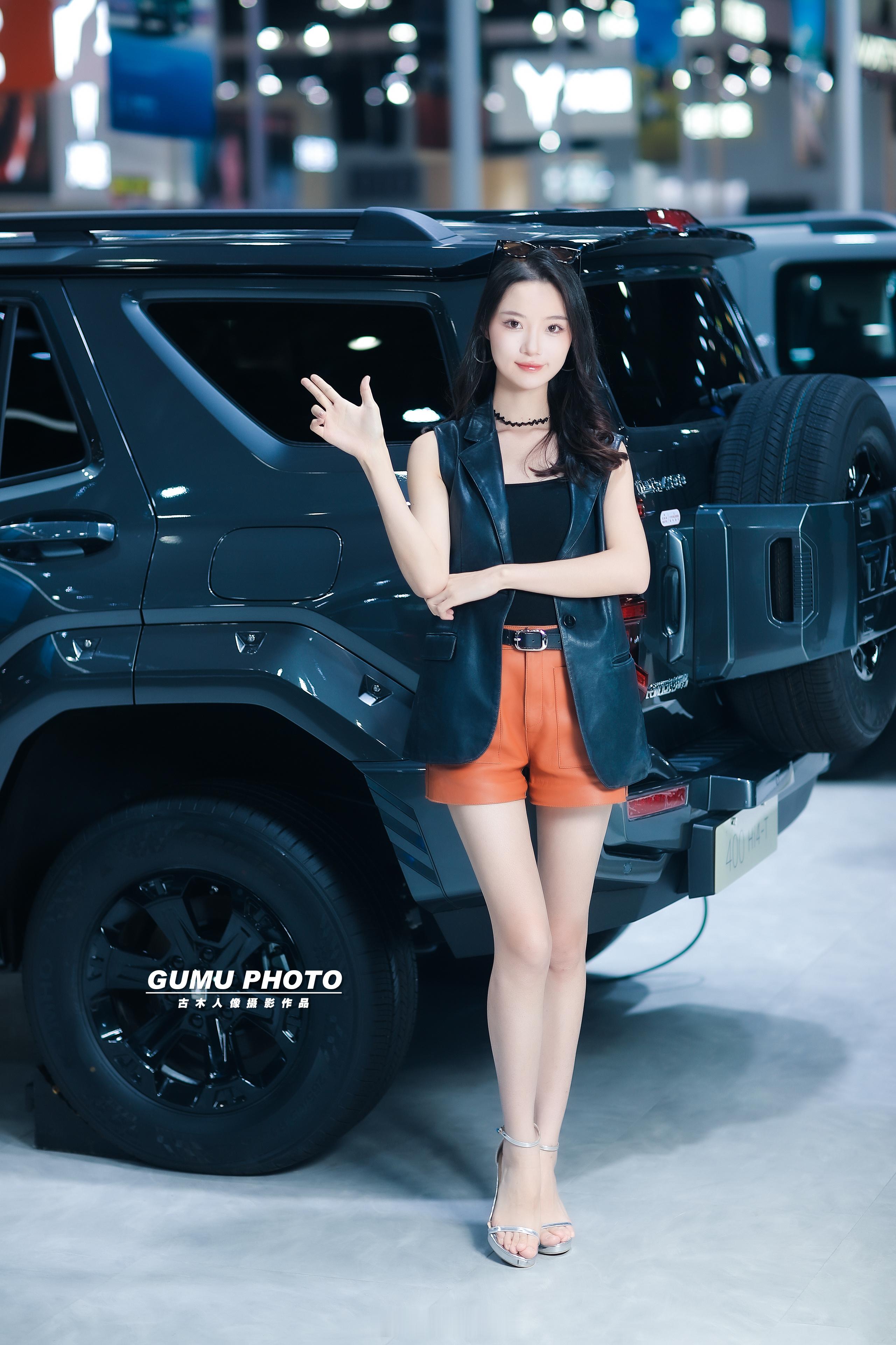 2025贵阳汽车文化节长城展台模特小姐姐。2025贵阳汽车文化节第十五届贵阳汽车