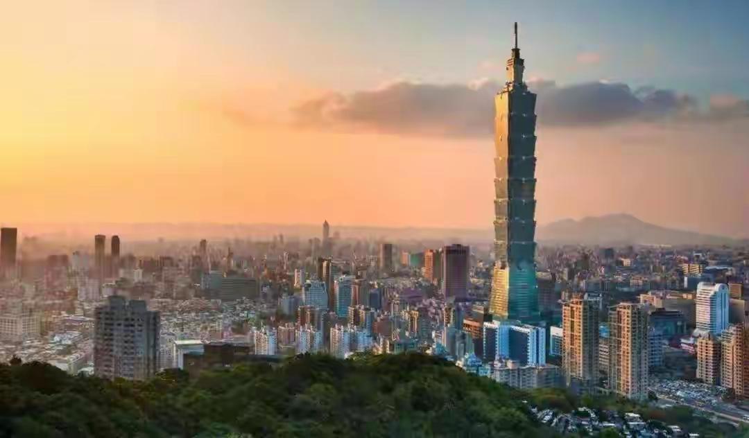 美国这回的反应，真是把我都给整笑了。

昨天他们国务院那帮人终于憋不住了，公然反