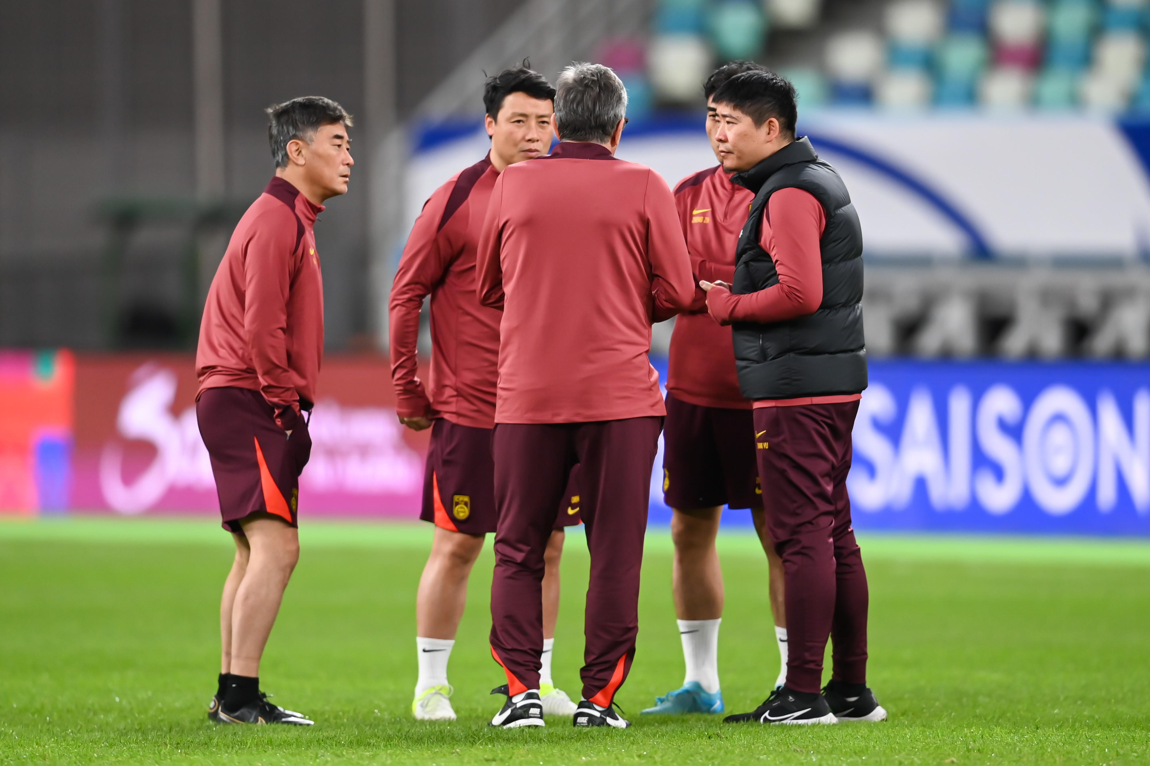 陈涛：伊万主教练是一个高不可攀的大树，很荣幸和他合作