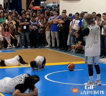 NBA球员都望尘莫及的动作[捂脸]