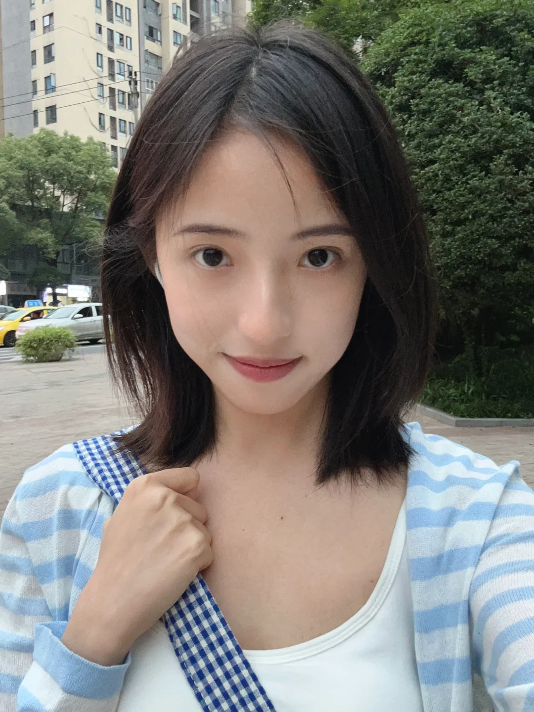 穿成这样出门被搭讪了