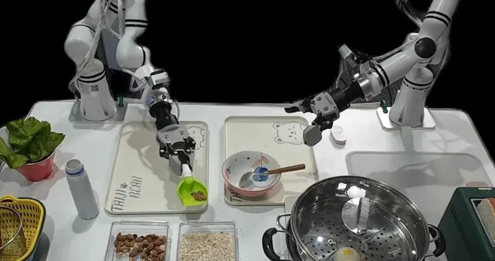 具身VLA后训练：TeleAI提出潜空间引导的VLA跨本体泛化方法