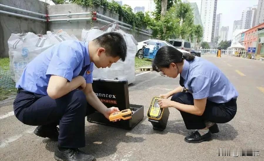 山东，一男子创办了一个印刷厂，申请环评没成功，无法开工生产，只能接一些散活，没想
