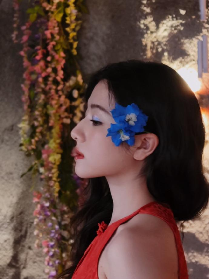 李兰迪发了端午语音祝福李兰迪模糊的画质清晰的美貌 今天端午节真的是给我们美貌营业