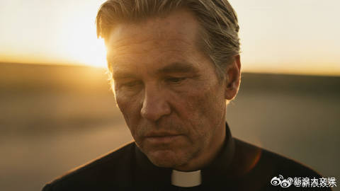 去世演员通过AI重返银幕方基默通过AI重返银幕 据外媒，去年4月去世的演员方·基