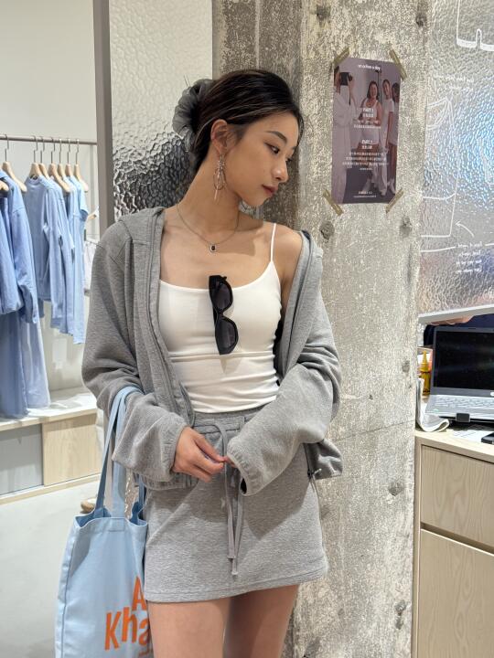 换个风格试试！喜欢运动套装～