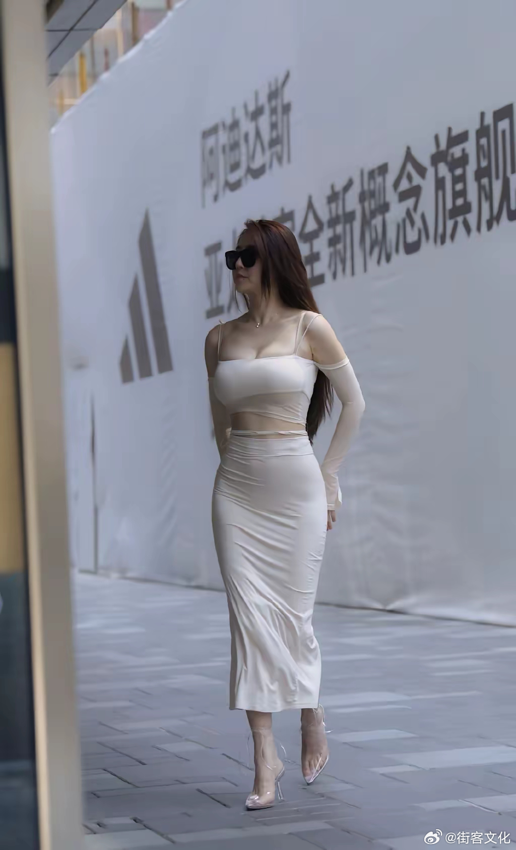 这种类型应该是中年男人最喜欢的吧！ ​​​