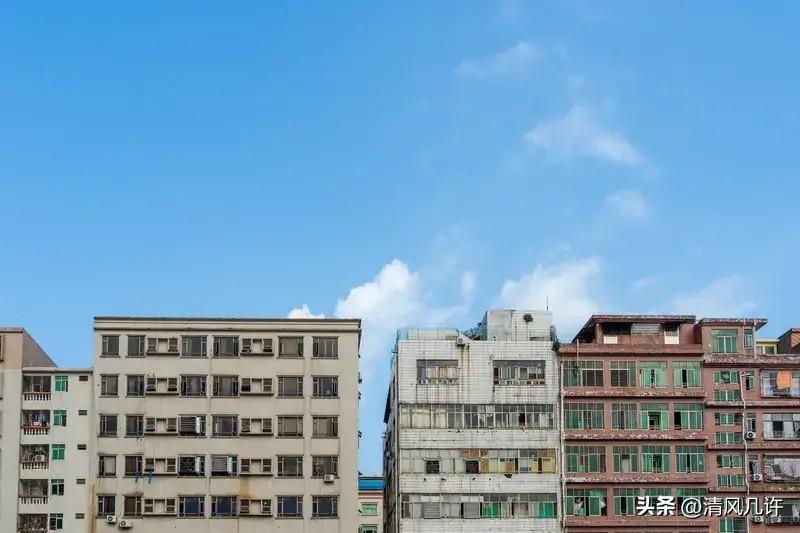 上海一房东真是绝了，房子挂538万，有人上来就砍到510万，他一咬牙答应了，结果