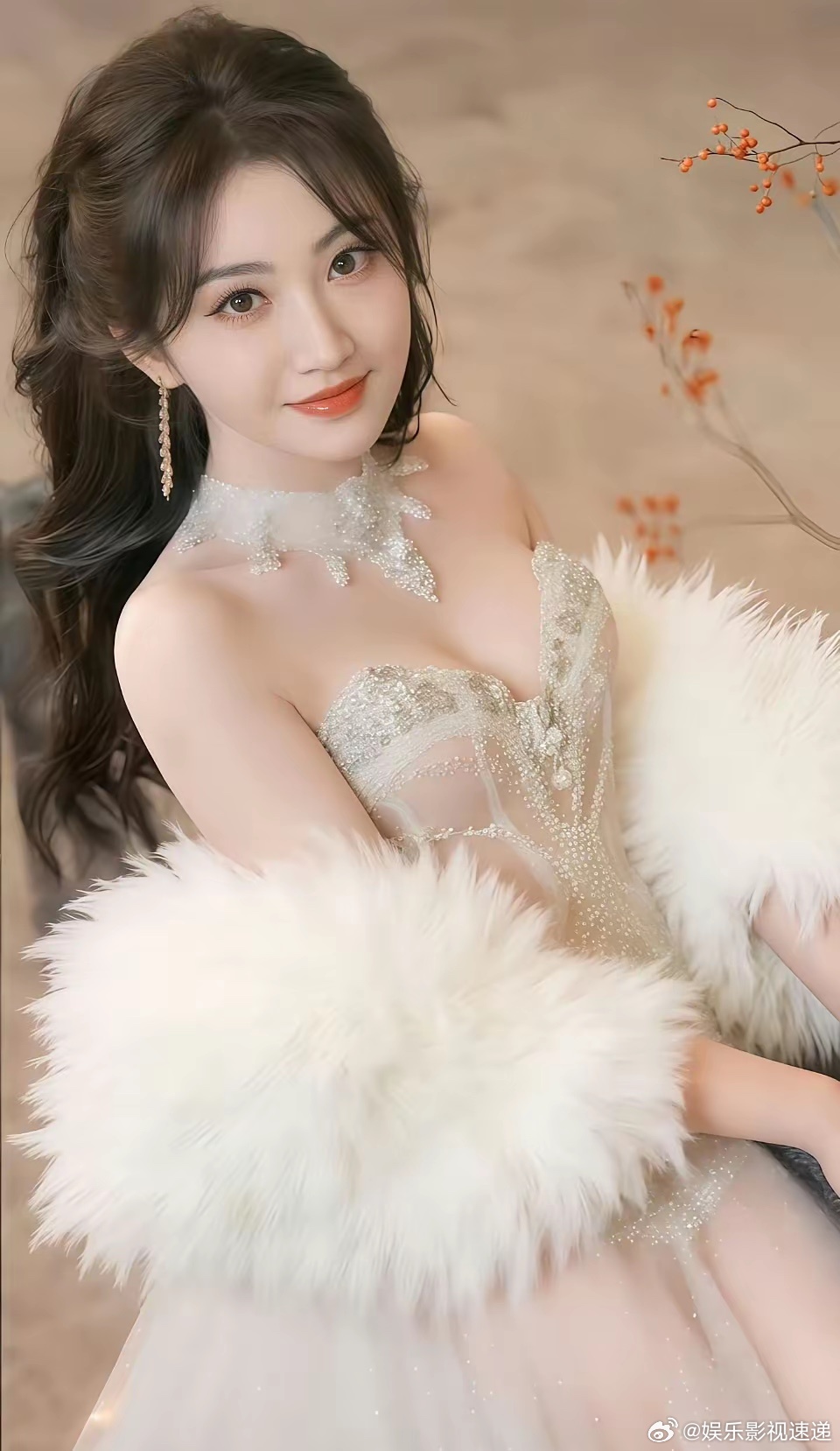 景甜： 男人嘛，我觉得长得太帅了，一般靠不住 。长得差不多就行了 。何润东： 好