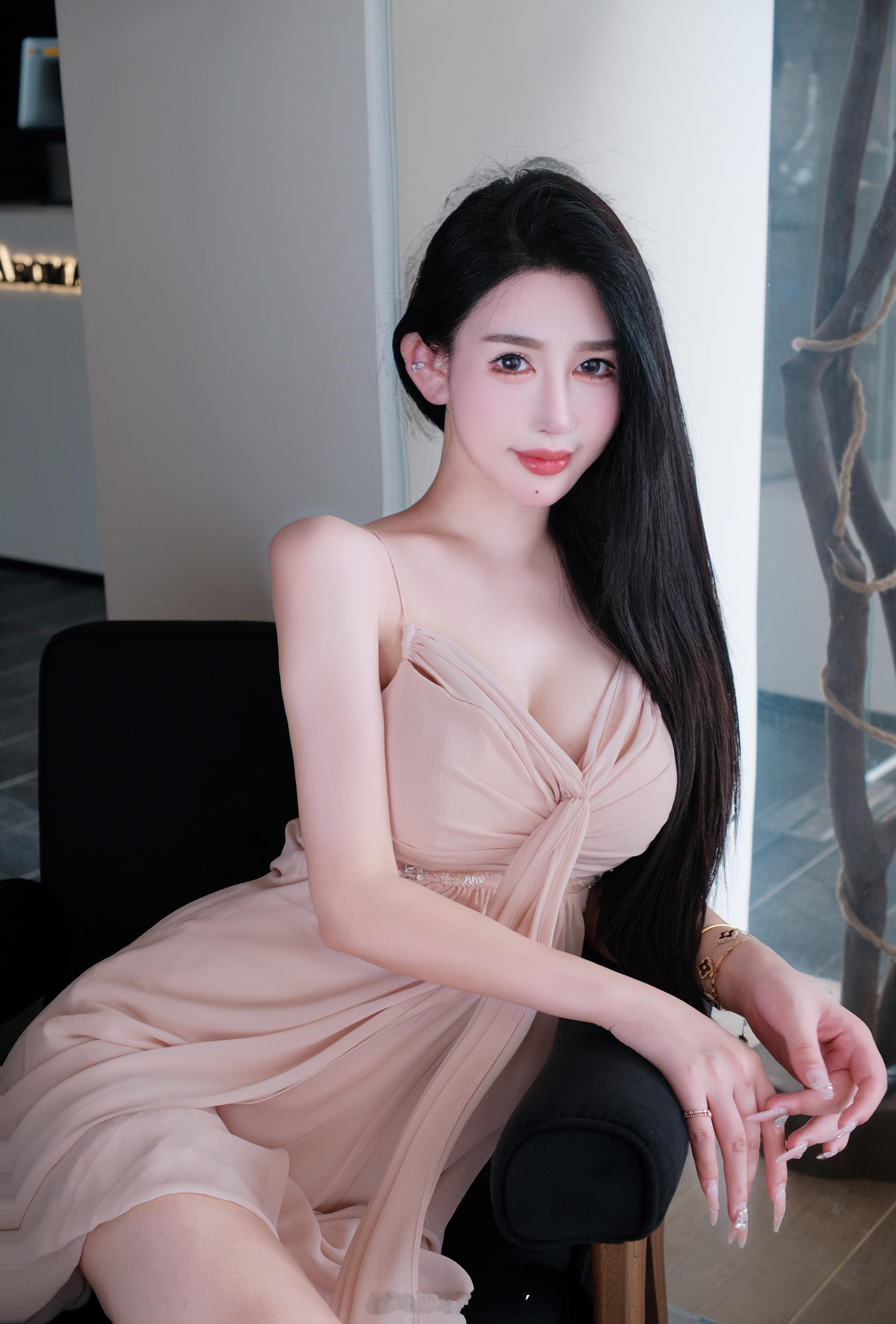 ～不是非黑即白～还有浪漫的粉色～ 